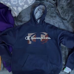 Brand New Champion Large Navy Blue Champion Made Hoodie Desert Sand Camo Logo